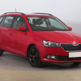 Fotka k inzerátu Škoda Fabia 1.0 TSI / 19096377