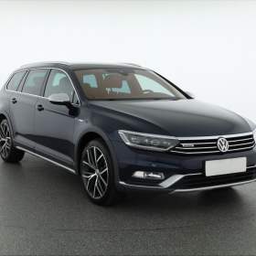 Fotka k inzerátu Volkswagen Passat 2.0 BiTDI / 19106141