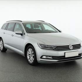 Fotka k inzerátu Volkswagen Passat 2.0 TDI / 19107819