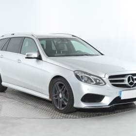 Fotka k inzerátu Mercedes- Benz Třídy E E 350 BlueTEC 4MATIC / 19108571