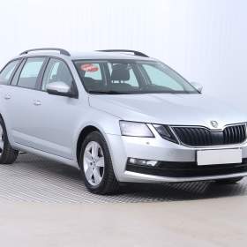 Fotka k inzerátu Škoda Octavia 1.5 TSI / 19112523