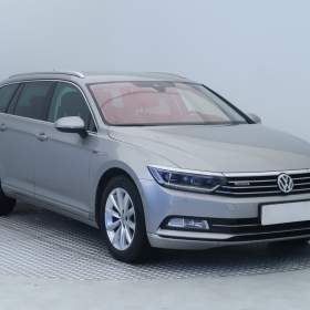 Fotka k inzerátu Volkswagen Passat 2.0 TDI / 19112601