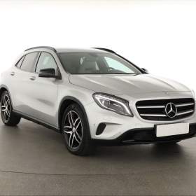 Fotka k inzerátu Mercedes- Benz GLA GLA 220 CDI 4MATIC / 19116545