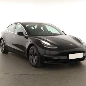 Fotka k inzerátu Tesla Model 3 Long Range 4WD 73kWh / 19118520