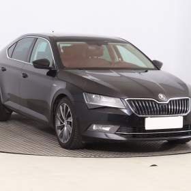 Fotka k inzerátu Škoda Superb 2.0 TSI / 19121287