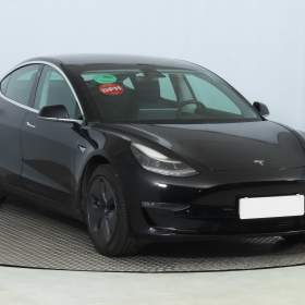 Fotka k inzerátu Tesla Model 3 Std Range Plus 49kWh / 19123229