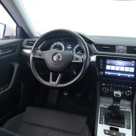 Fotka k inzerátu Škoda Superb 1.5 TSI / 19125843