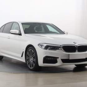 Fotka k inzerátu BMW Řada 5 530e xDrive / 19127466