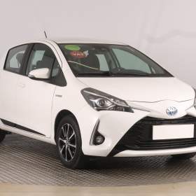 Fotka k inzerátu Toyota Yaris 1.5 Hybrid / 19128115