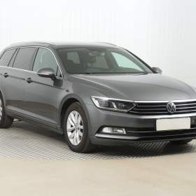 Fotka k inzerátu Volkswagen Passat 2.0 TDI / 19135359