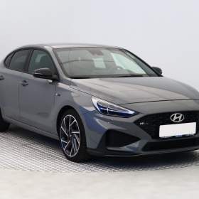 Fotka k inzerátu Hyundai i30 Fastback 1.5 T- GDI MHEV / 19135389