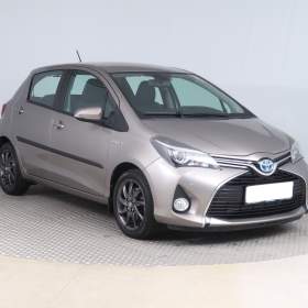 Fotka k inzerátu Toyota Yaris 1.5 Hybrid / 19136359