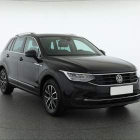 Fotka k inzerátu Volkswagen Tiguan 1.5 TSI / 19136402