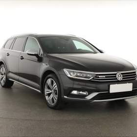 Fotka k inzerátu Volkswagen Passat 2.0 TDI / 19136455