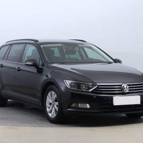 Fotka k inzerátu Volkswagen Passat 2.0 TDI / 19136477