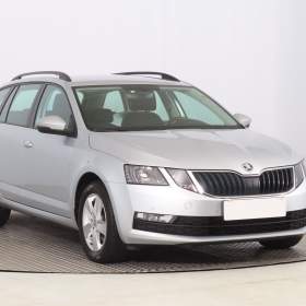 Fotka k inzerátu Škoda Octavia 1.5 TSI / 19137632