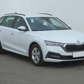 Fotka k inzerátu Škoda Octavia 1.5 TSI / 19137749