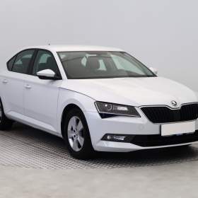 Fotka k inzerátu Škoda Superb 2.0 TDI / 19137766