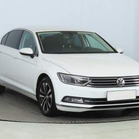 Fotka k inzerátu Volkswagen Passat 2.0 TDI / 19141477