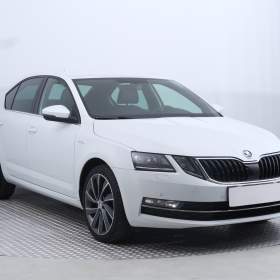 Fotka k inzerátu Škoda Octavia 1.5 TSI / 19144486