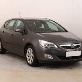 Fotka k inzerátu Opel Astra 1.4 T / 19146250