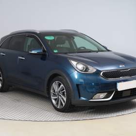 Fotka k inzerátu Kia Niro Hybrid / 19146263