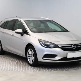 Fotka k inzerátu Opel Astra 1.6 CDTI / 19146967