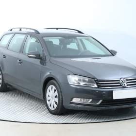 Fotka k inzerátu Volkswagen Passat 2.0 TDI / 19147530