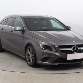 Fotka k inzerátu Mercedes- Benz CLA 200 / 19150467