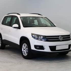 Fotka k inzerátu Volkswagen Tiguan 2.0 TDI / 19151970