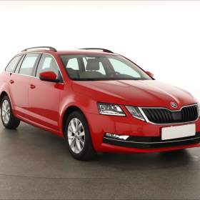 Fotka k inzerátu Škoda Octavia 1.5 TSI / 19152889