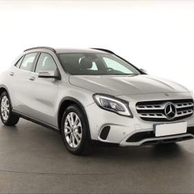 Fotka k inzerátu Mercedes- Benz GLA GLA 200d 4MATIC / 19152975