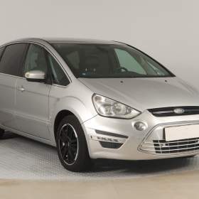 Fotka k inzerátu Ford S- MAX 2.0 TDCi / 19152981