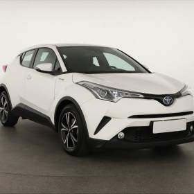 Fotka k inzerátu Toyota C- HR 1.8 Hybrid / 19153524