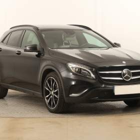 Fotka k inzerátu Mercedes- Benz GLA GLA 250 / 19155600