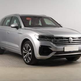 Fotka k inzerátu Volkswagen Touareg 3.0 TDI / 19157380