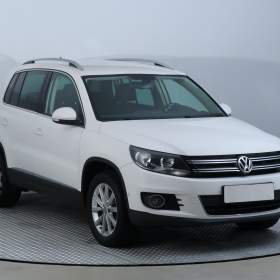 Fotka k inzerátu Volkswagen Tiguan 2.0 TDI / 19159453