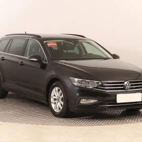 Fotka k inzerátu Volkswagen Passat 2.0 TDI / 19160486