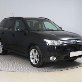 Fotka k inzerátu Mitsubishi Outlander 2.2 DI- D / 19160504