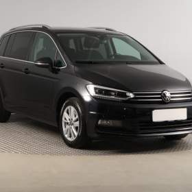 Fotka k inzerátu Volkswagen Touran 1.5 TSI / 19160519