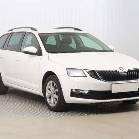 Fotka k inzerátu Škoda Octavia 1.5 TSI / 19163503