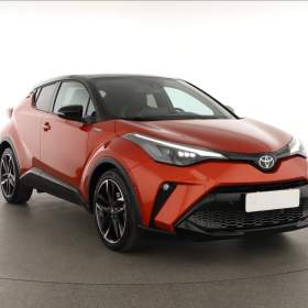 Fotka k inzerátu Toyota C- HR 2.0 Hybrid / 19165092