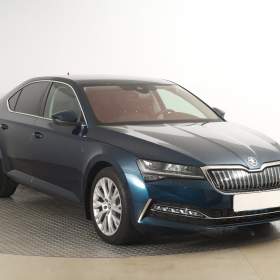 Fotka k inzerátu Škoda Superb iV 1.4 TSI PHEV / 19170967