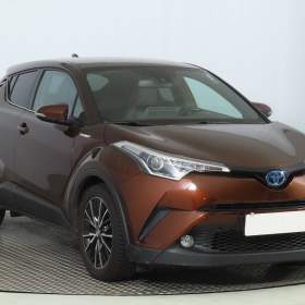 Fotka k inzerátu Toyota C- HR 1.8 Hybrid / 19171131