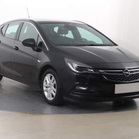 Fotka k inzerátu Opel Astra 1.6 CDTI / 19174957