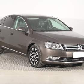 Fotka k inzerátu Volkswagen Passat 2.0 TDI / 19174998