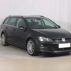 Fotka k inzerátu Volkswagen Golf 2.0 TDI / 19175008