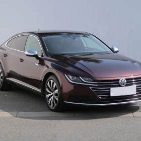 Fotka k inzerátu Volkswagen Arteon 2.0 TDI / 19175139