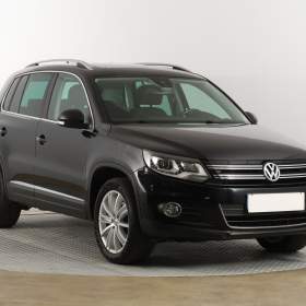 Fotka k inzerátu Volkswagen Tiguan 2.0 TSI / 19175175