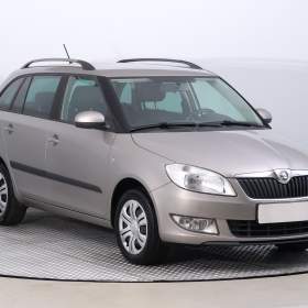 Fotka k inzerátu Škoda Fabia 1.2 TSI / 19176358